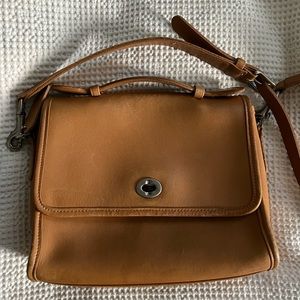 Coach court bag crossbody leather purse